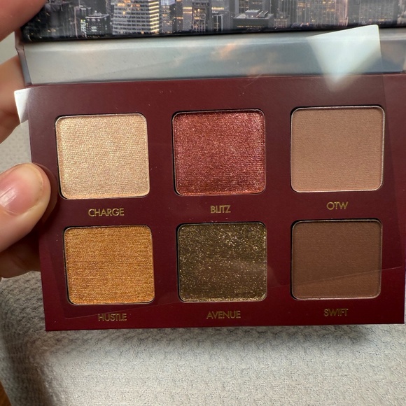 Wander Beauty WanderessTM Rush Eyeshadow Palette - New - Picture 3 of 5